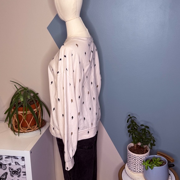 Z Supply Lightning Bolt Sweatshirt Medium White Leopard Accent Relaxed Fit - Picture 4 of 10